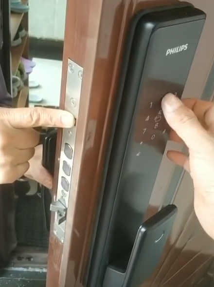 荃灣 綠楊新邨 港鐵上蓋私樓